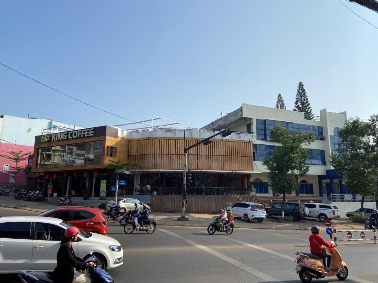 פלייקו Hung Vuong Hotel מראה חיצוני תמונה