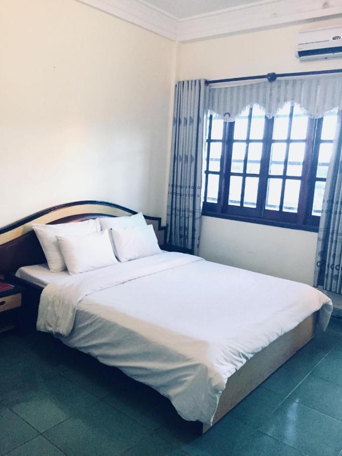 פלייקו Hung Vuong Hotel מראה חיצוני תמונה