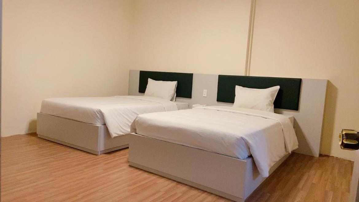 פלייקו Hung Vuong Hotel מראה חיצוני תמונה