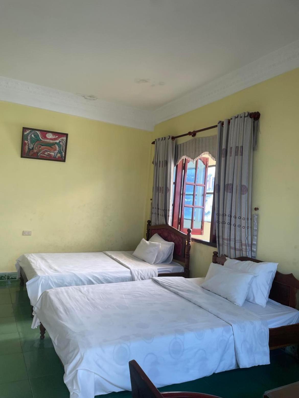 פלייקו Hung Vuong Hotel מראה חיצוני תמונה