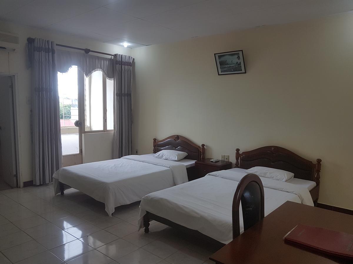 פלייקו Hung Vuong Hotel מראה חיצוני תמונה