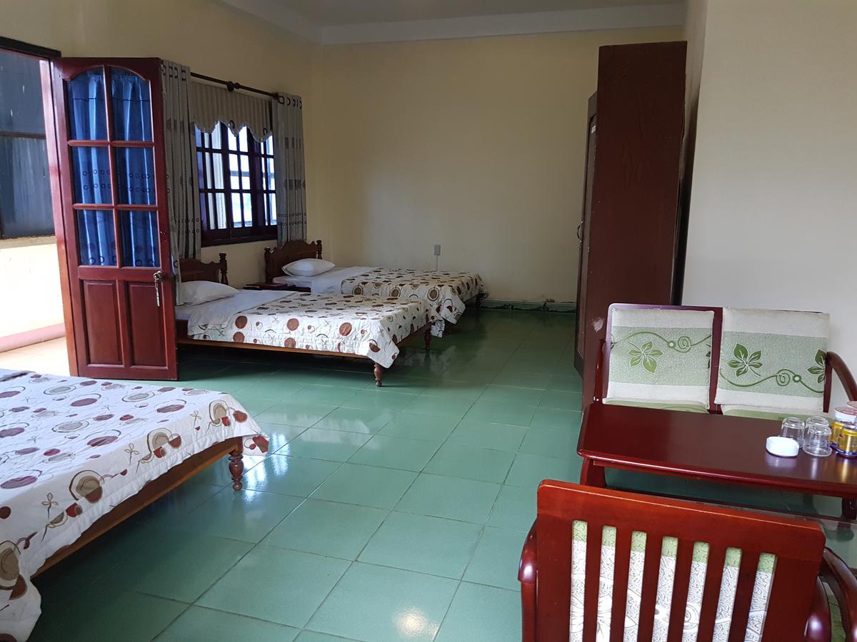 פלייקו Hung Vuong Hotel מראה חיצוני תמונה