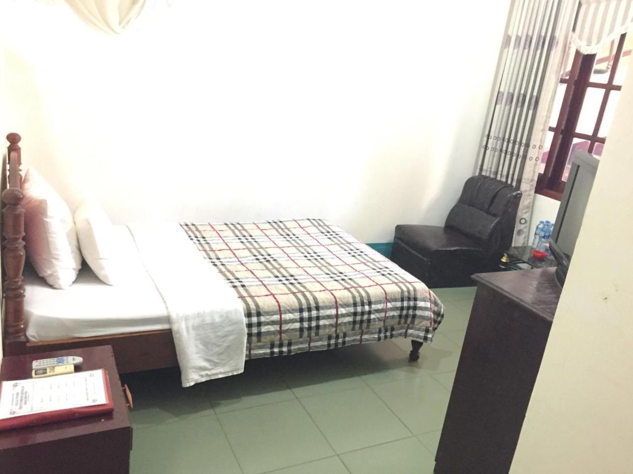 פלייקו Hung Vuong Hotel מראה חיצוני תמונה